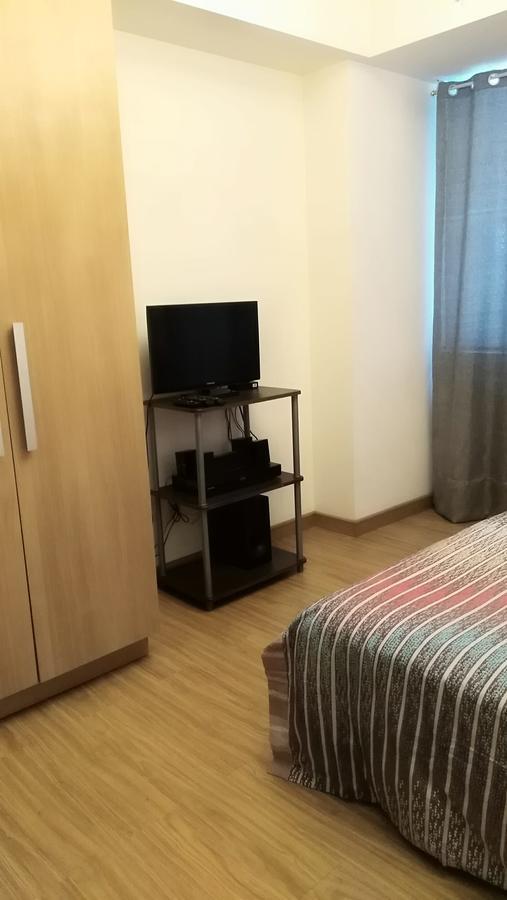 Azure C7 Balcony, Wifi, Near Mall Airport Манила Екстериор снимка